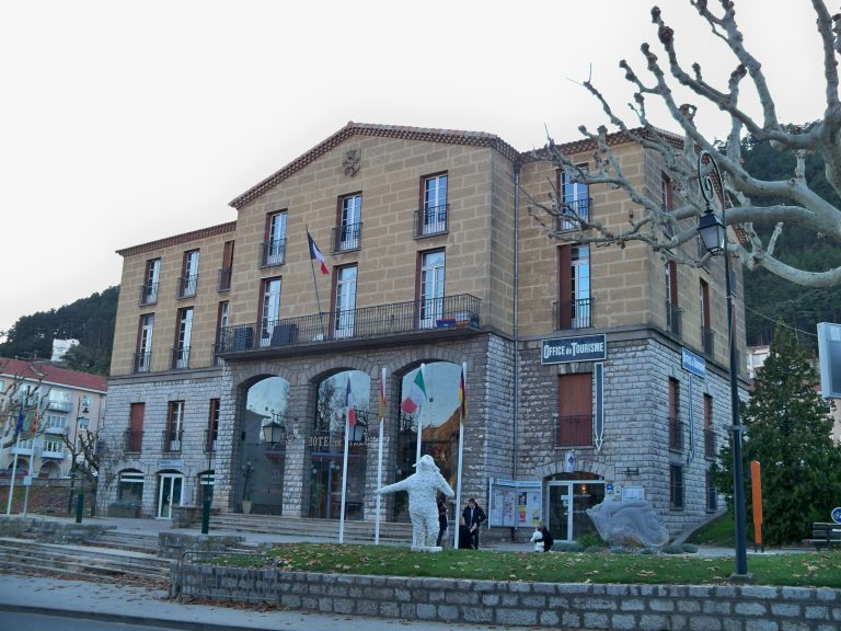 Sisteron  (04200)
